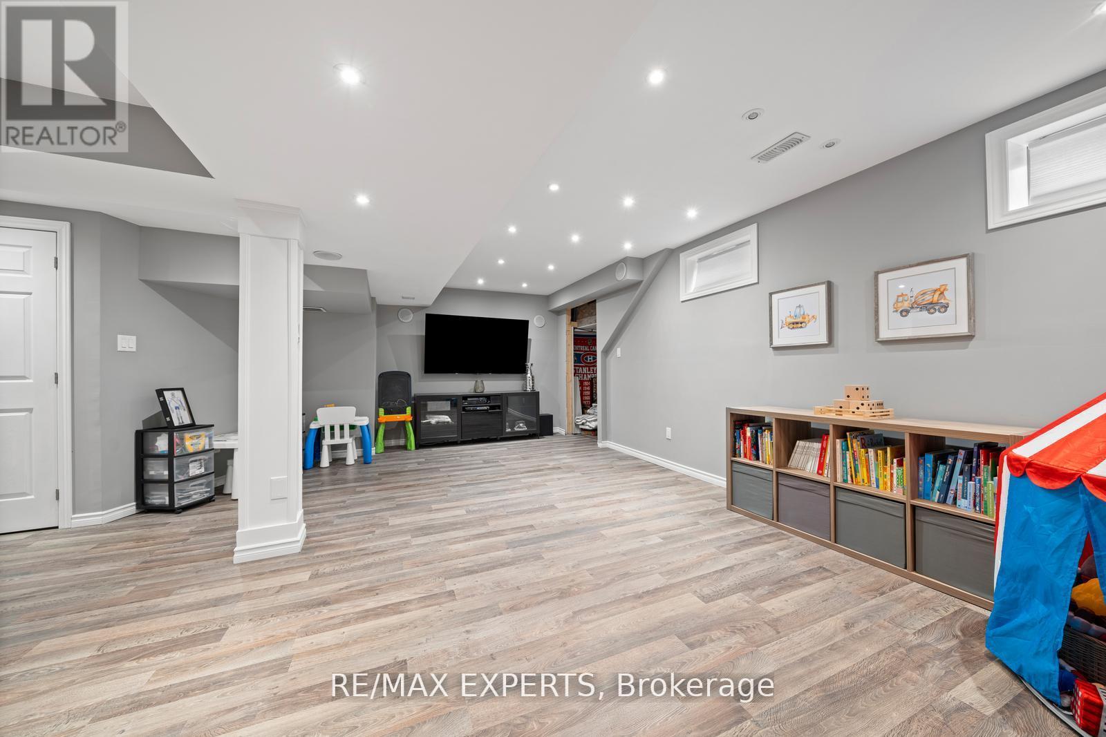 198 Moody Drive, Vaughan (Kleinburg), Ontario  L4H 3Z4 - Photo 32 - N12502434