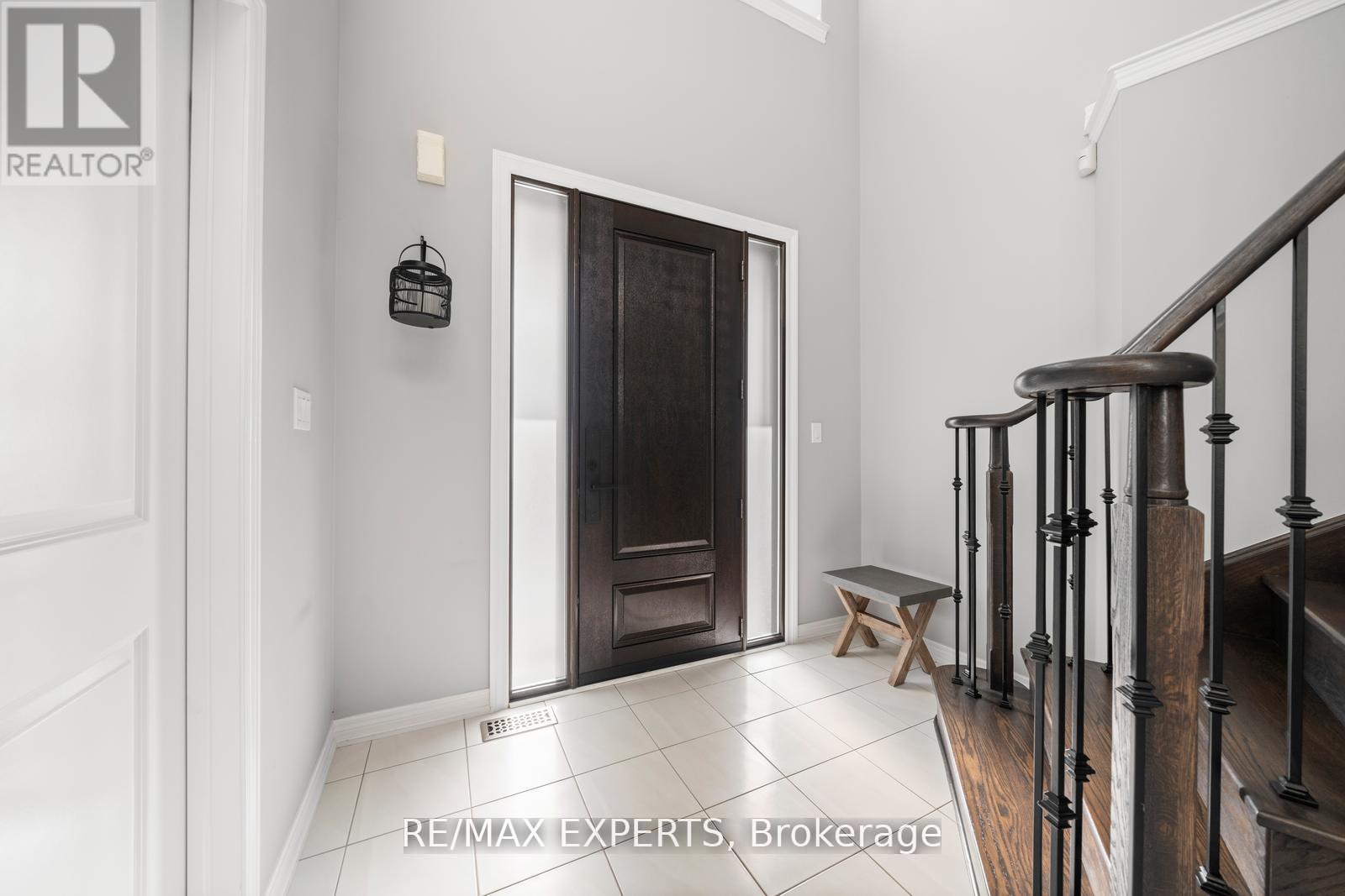 198 Moody Drive, Vaughan (Kleinburg), Ontario  L4H 3Z4 - Photo 6 - N12502434