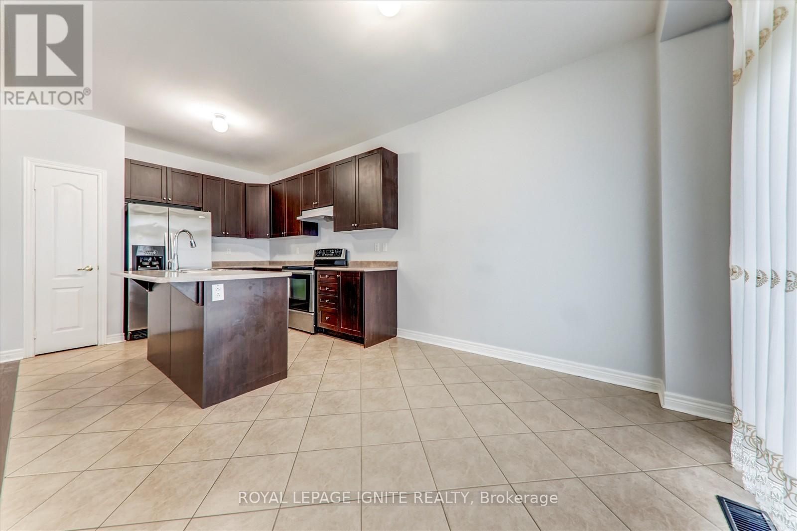 140 Durhamview Crescent, Whitchurch-Stouffville, Ontario  L4A 1S2 - Photo 12 - N12502440