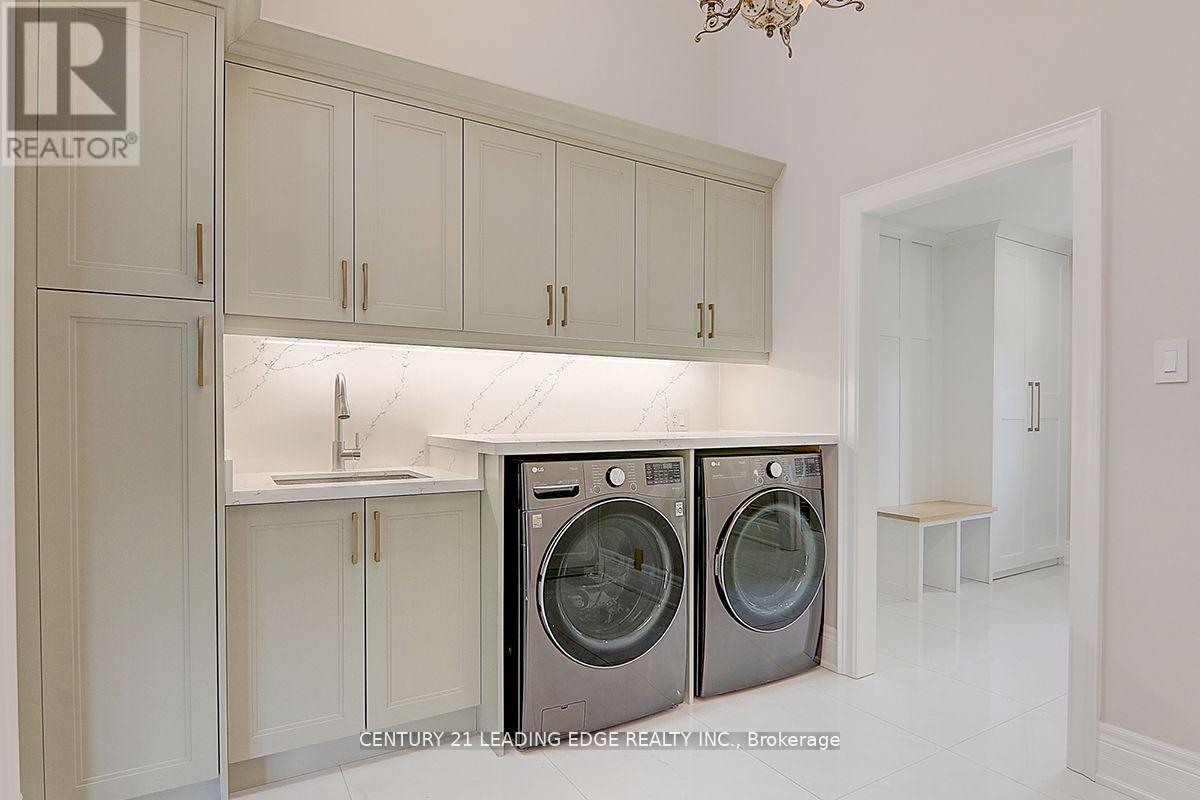 7 Maple View Lane, Whitchurch-Stouffville, Ontario  L4A 7X5 - Photo 19 - N12502484