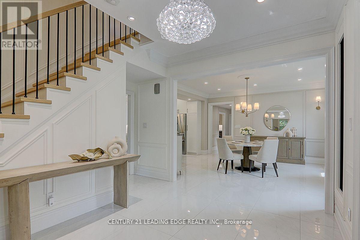 7 Maple View Lane, Whitchurch-Stouffville, Ontario  L4A 7X5 - Photo 7 - N12502484