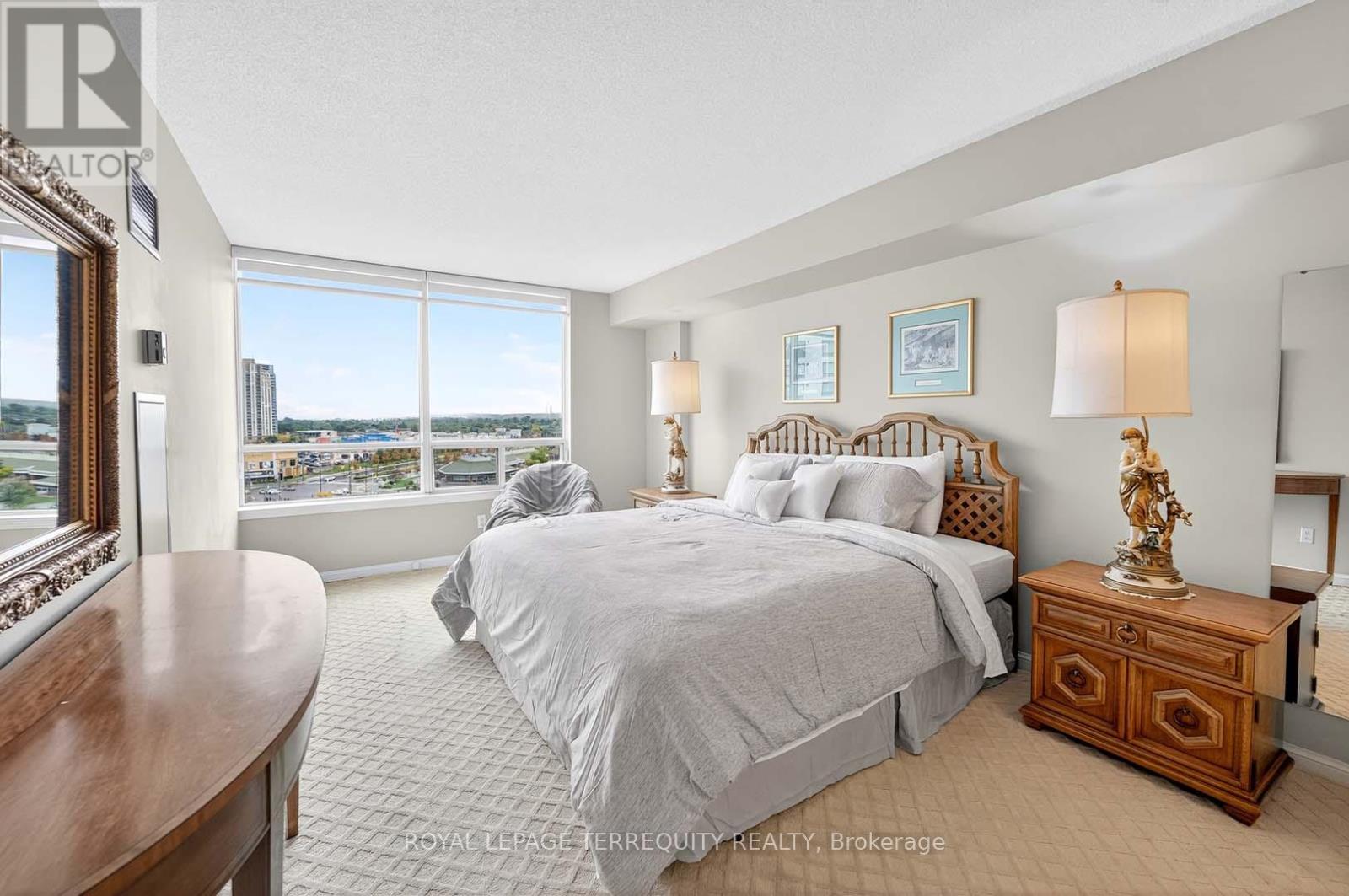 1402 - 110 Promenade Circle, Vaughan, Ontario  L4J 7W8 - Photo 31 - N12502542