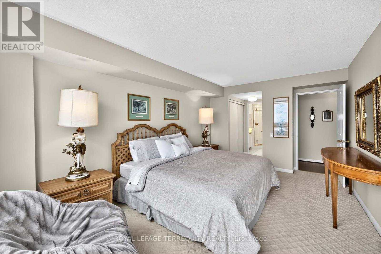 1402 - 110 Promenade Circle, Vaughan, Ontario  L4J 7W8 - Photo 32 - N12502542