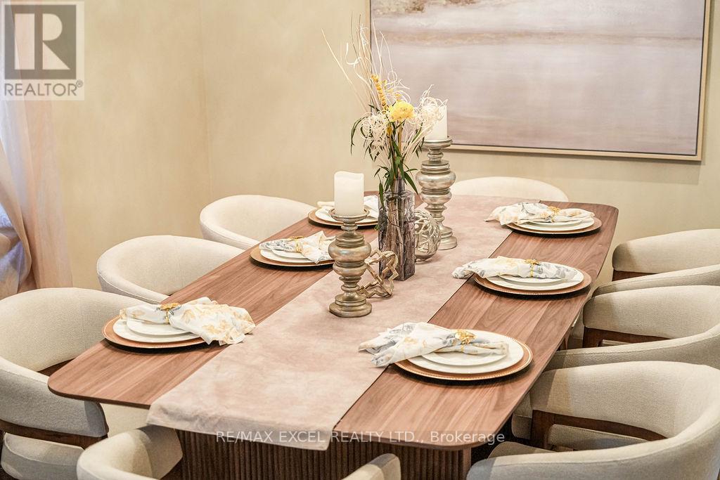 166 Townsgate Drive, Vaughan, Ontario L4J 8J5 - Photo 9 - N12502566