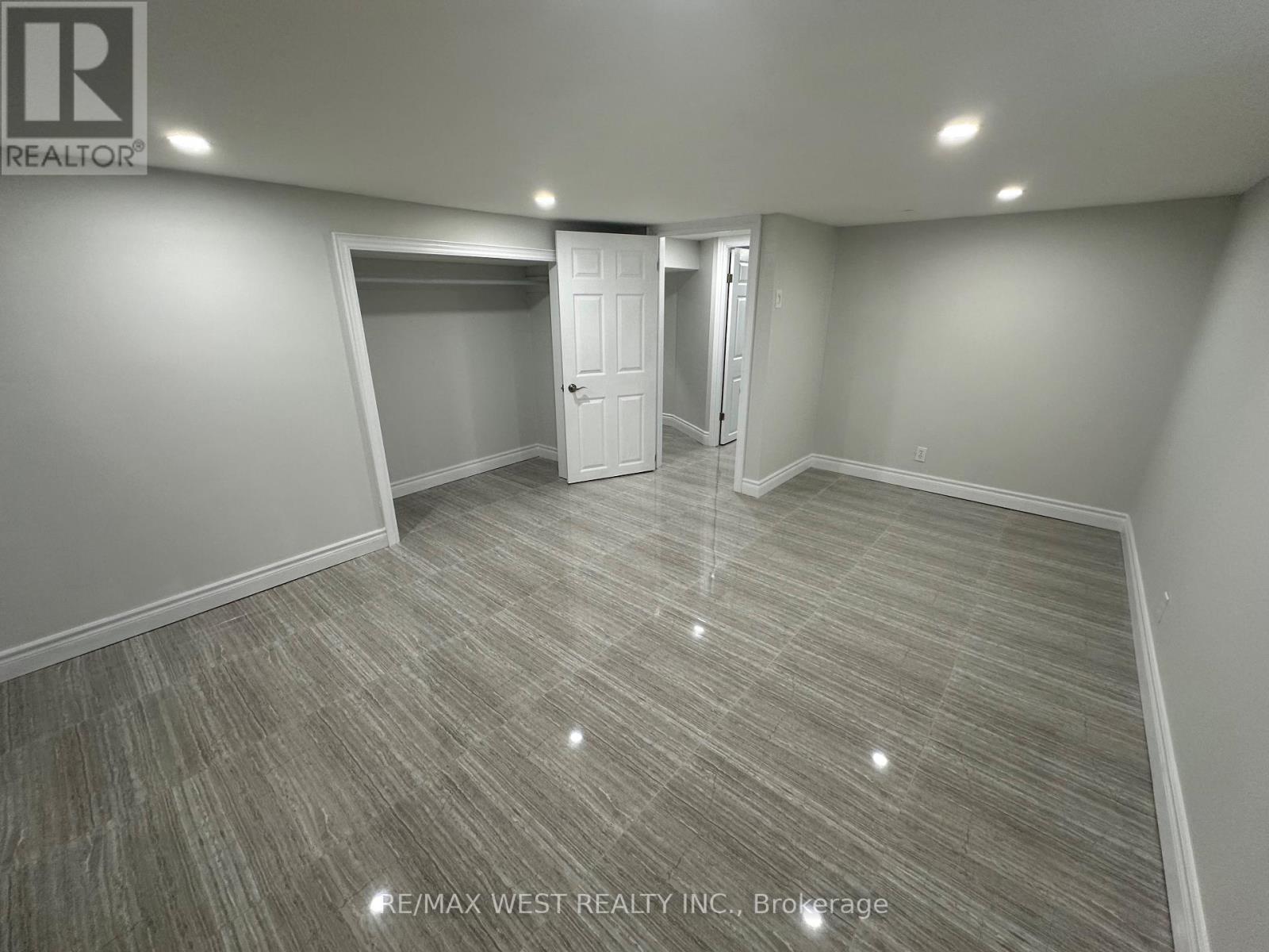 Lower - 437 Woodbridge Avenue, Vaughan, Ontario  L4L 2T3 - Photo 27 - N12502588