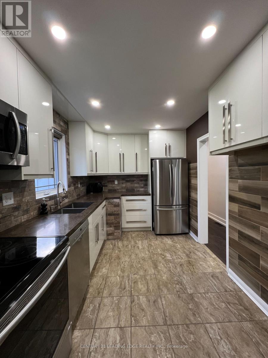 64 Lingarde Drive, Toronto, Ontario  M1R 1X9 - Photo 12 - E12502544