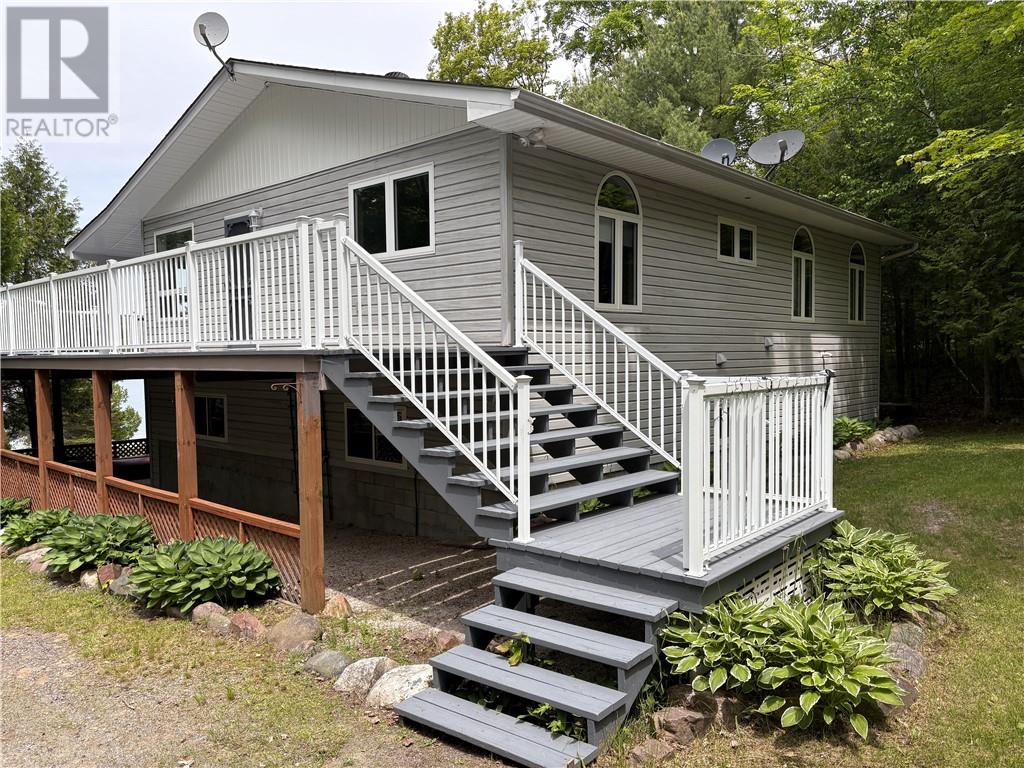 314 Perry Ave, Killarney, Ontario P0M 2A0 - Photo 2 - 2125476