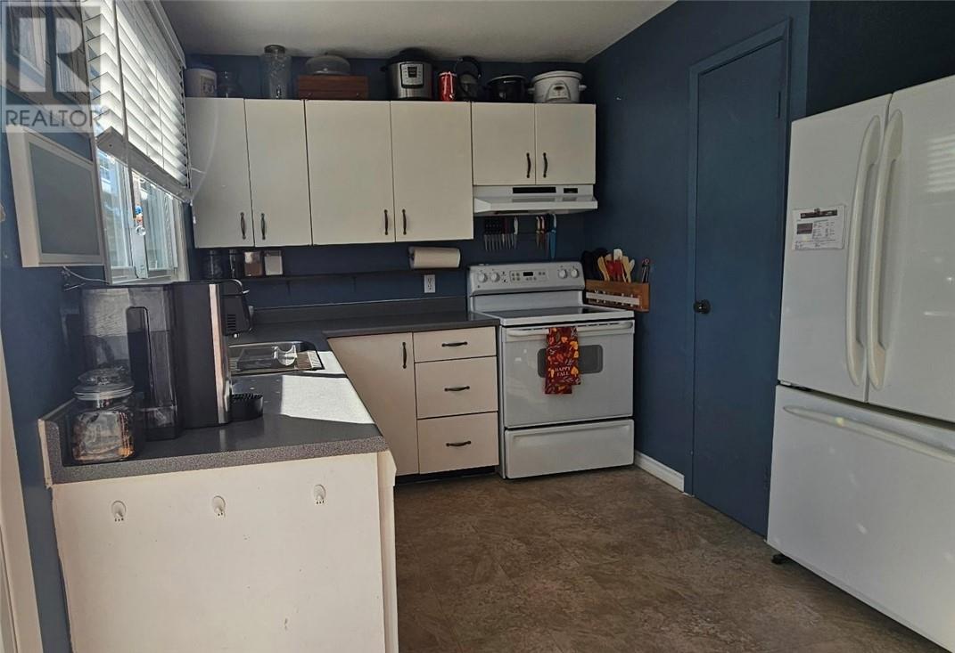 63 Elmhurst Court, Sudbury, Ontario  P3A 1A3 - Photo 3 - 2125469