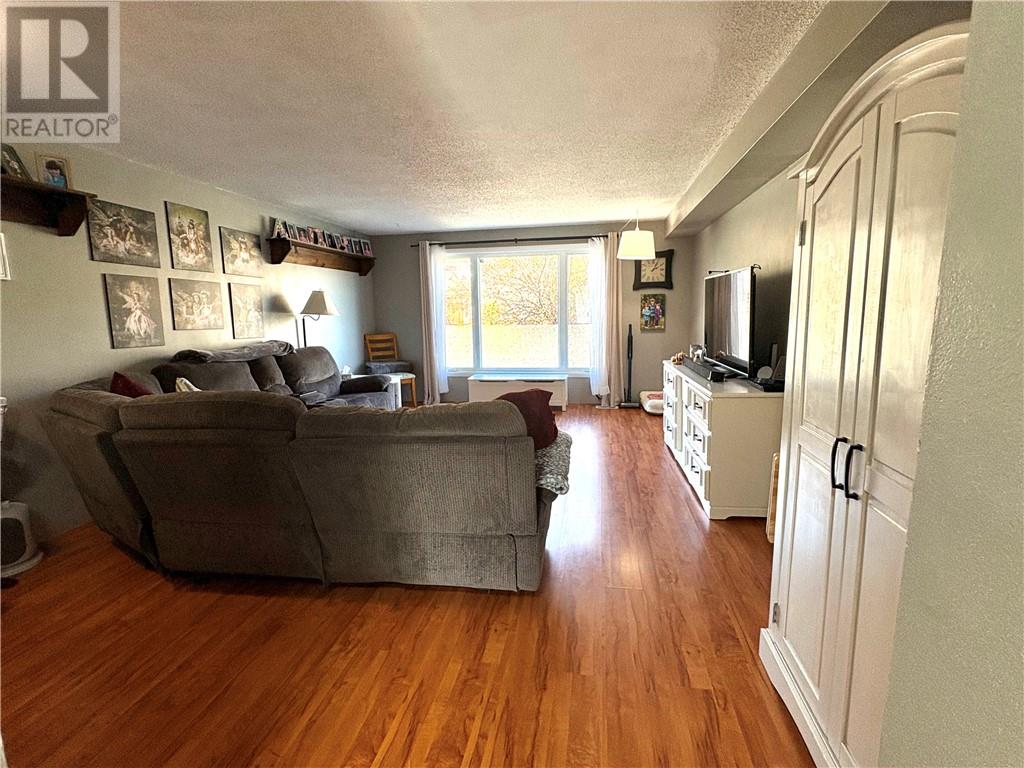 63 Elmhurst Court, Sudbury, Ontario  P3A 1A3 - Photo 9 - 2125469