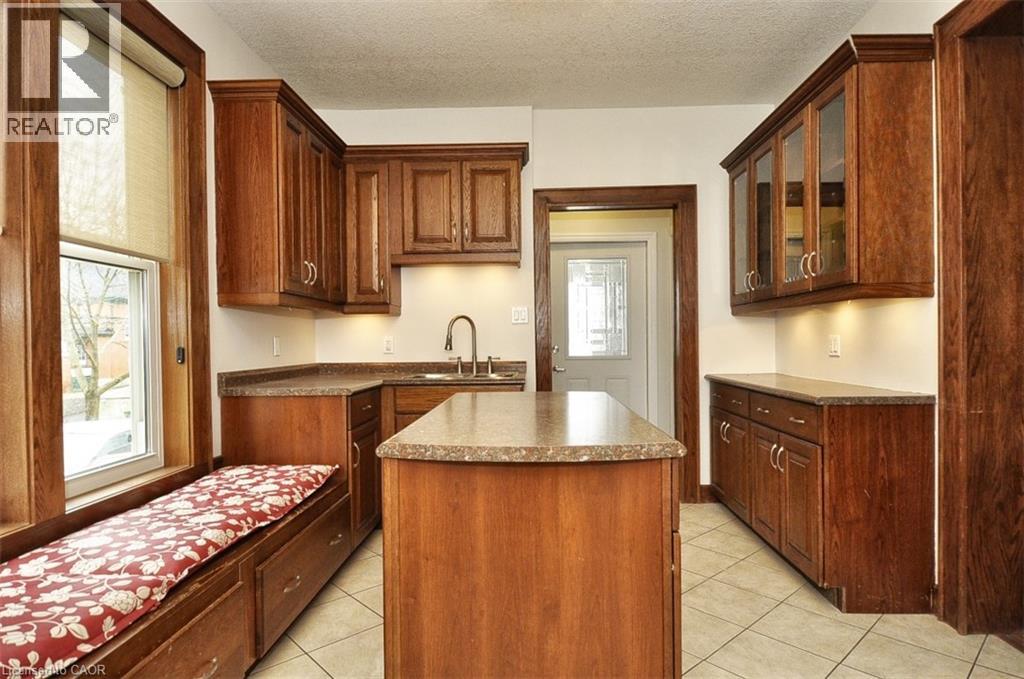 147 Benton Street Unit# 1, Kitchener, Ontario  N2G 3H7 - Photo 11 - 40785090