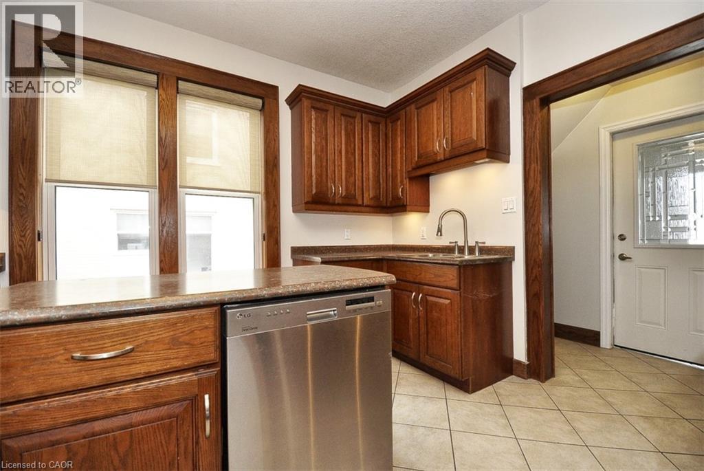 147 Benton Street Unit# 1, Kitchener, Ontario  N2G 3H7 - Photo 7 - 40785090