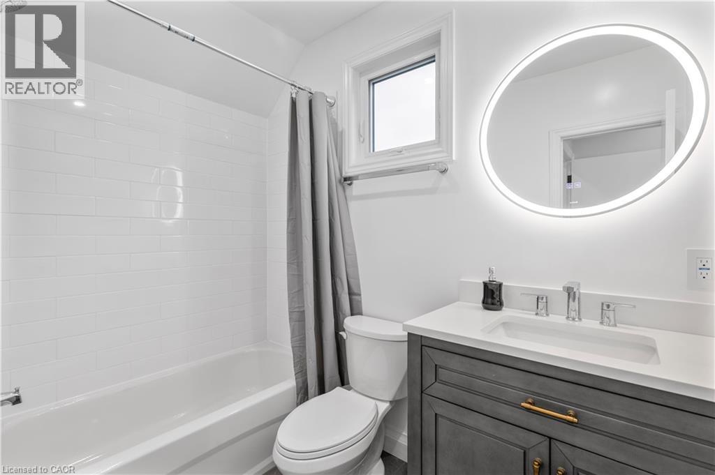 9 Admiral Road, St. Catharines, Ontario  L2P 1G4 - Photo 14 - 40785089