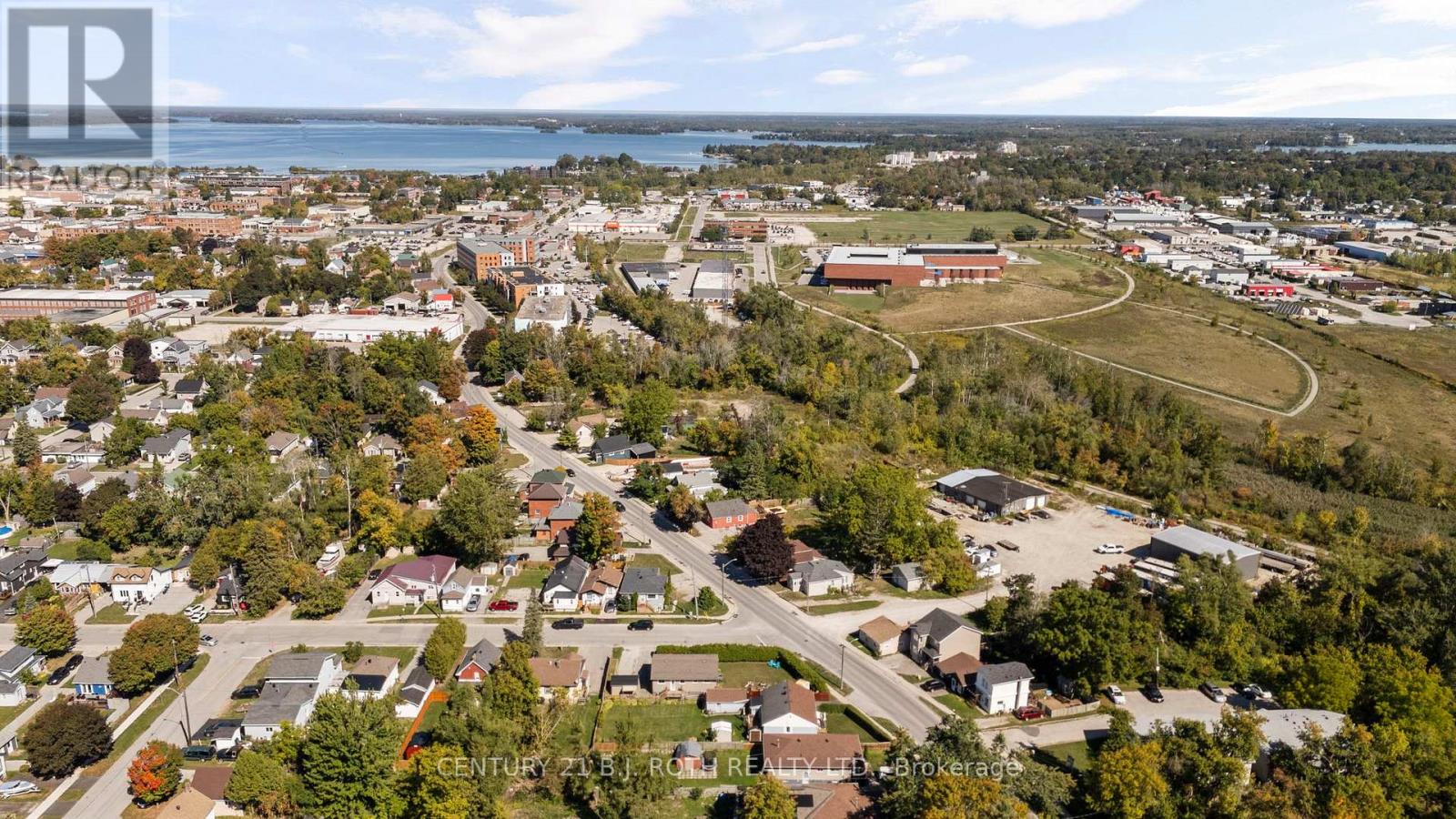 186 Dunedin Street, Orillia, Ontario  L3V 5T9 - Photo 35 - S12502568