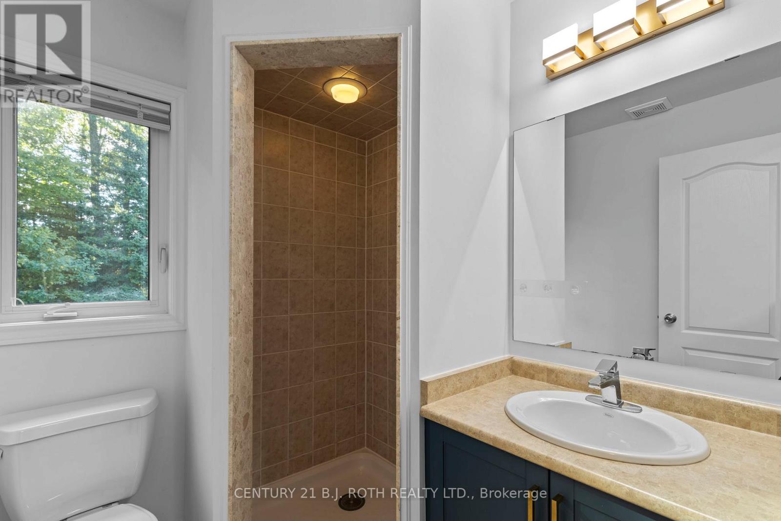 33 Arcadia Road, Wasaga Beach, Ontario  L9Z 3C7 - Photo 23 - S12502584