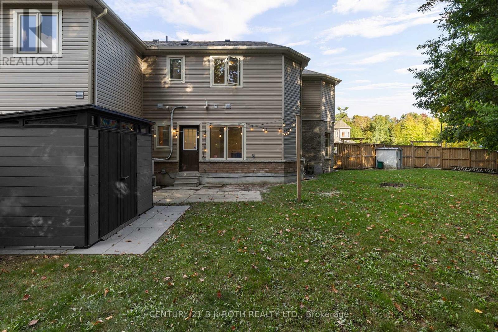 33 Arcadia Road, Wasaga Beach, Ontario  L9Z 3C7 - Photo 24 - S12502584