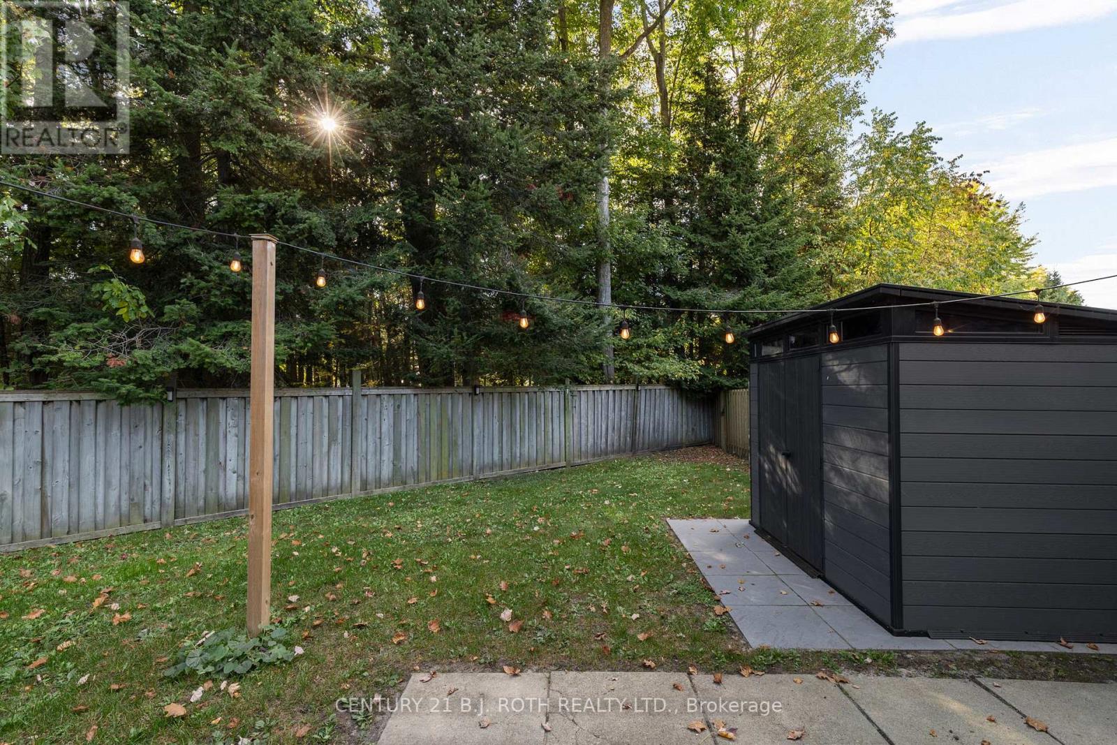 33 Arcadia Road, Wasaga Beach, Ontario  L9Z 3C7 - Photo 28 - S12502584