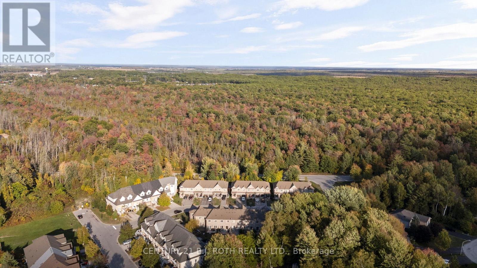 33 Arcadia Road, Wasaga Beach, Ontario  L9Z 3C7 - Photo 32 - S12502584