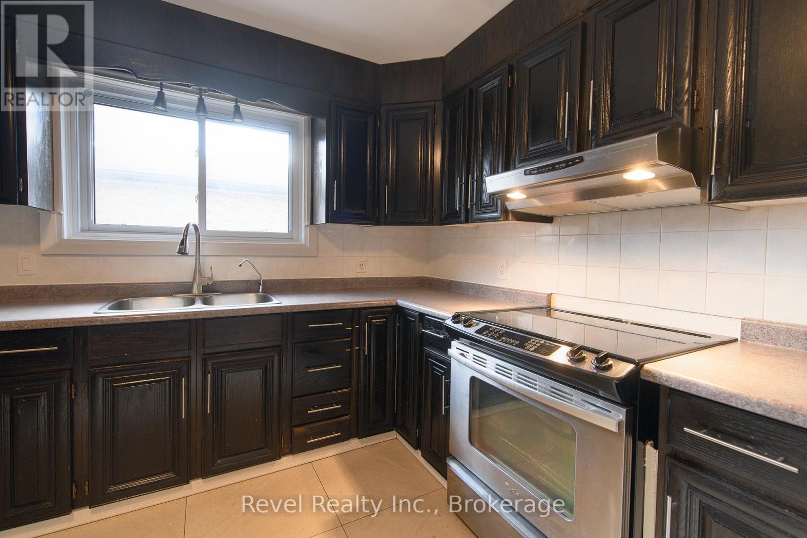 4 Teskey Court, Collingwood, Ontario  L9Y 4R9 - Photo 11 - S12502654