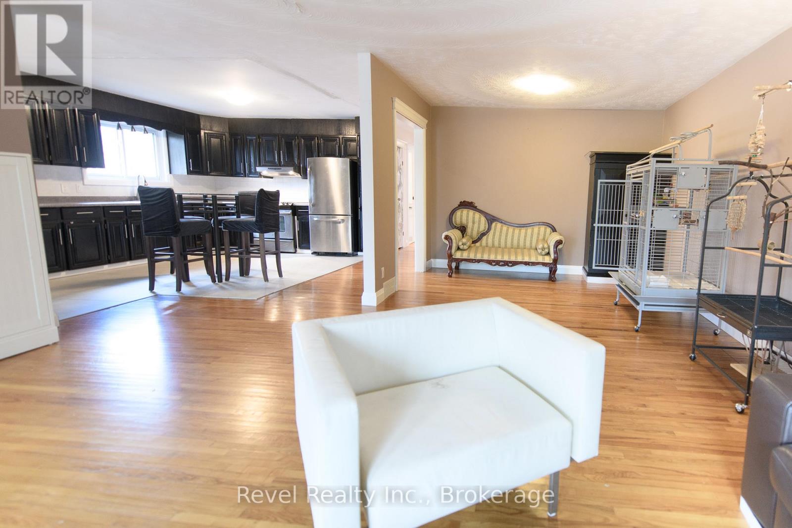 4 Teskey Court, Collingwood, Ontario  L9Y 4R9 - Photo 3 - S12502654