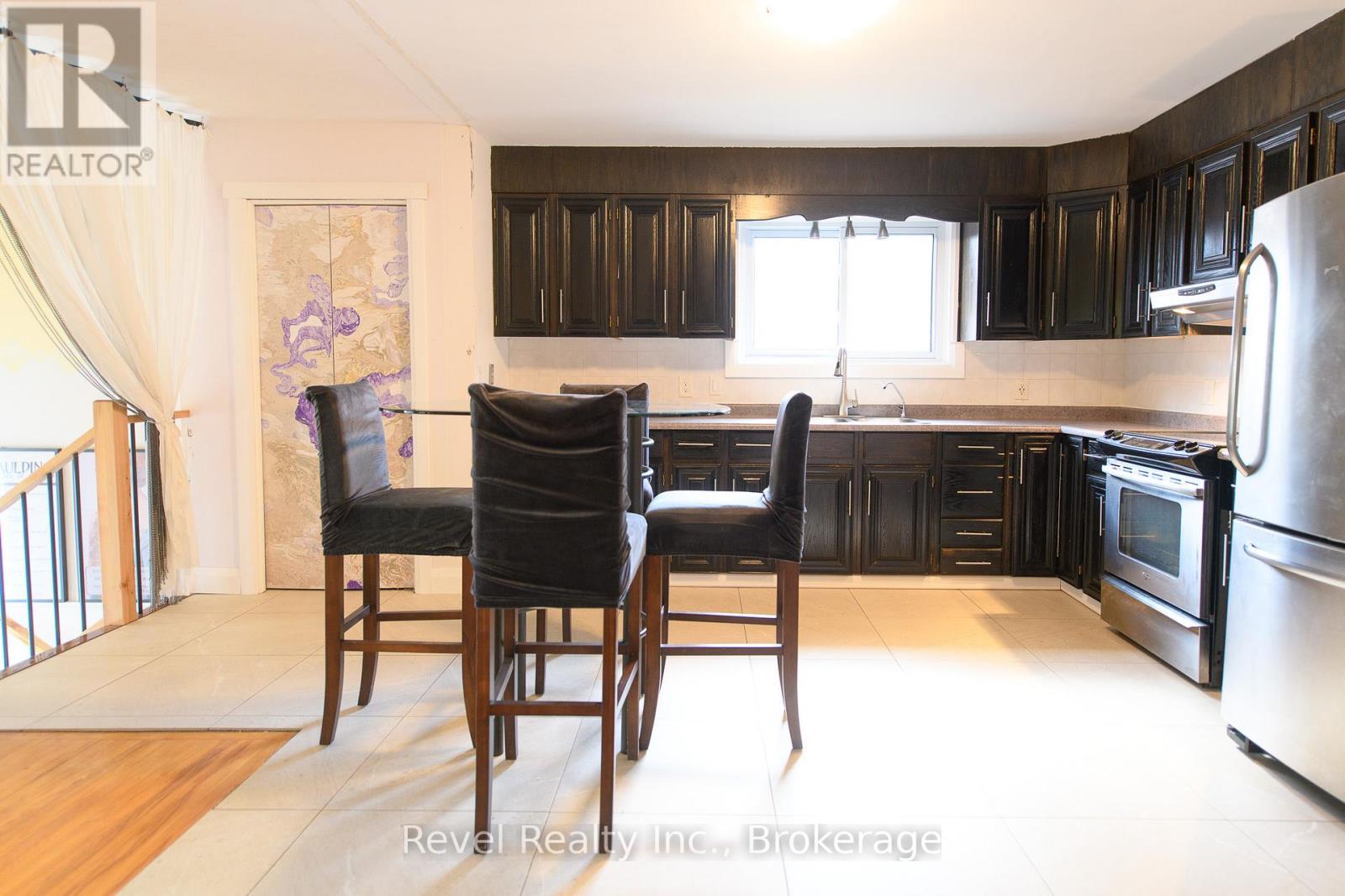 4 Teskey Court, Collingwood, Ontario  L9Y 4R9 - Photo 9 - S12502654