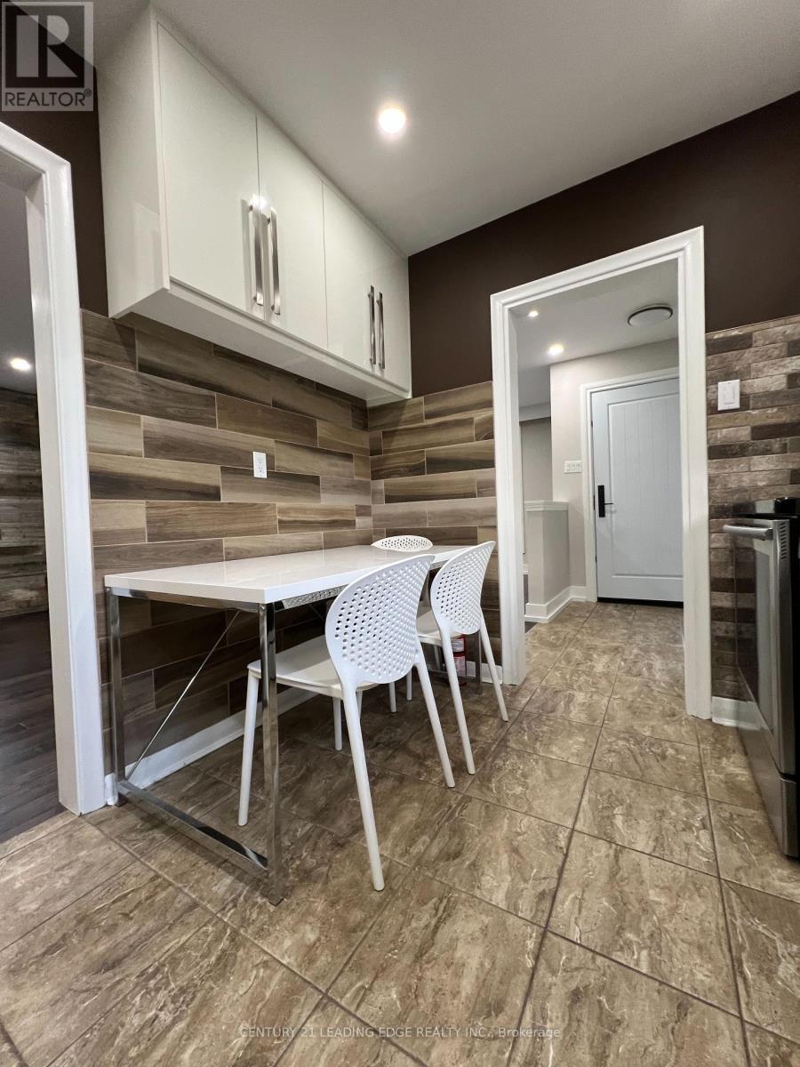 64 Lingarde Drive, Toronto, Ontario  M1R 1X9 - Photo 11 - E12502544