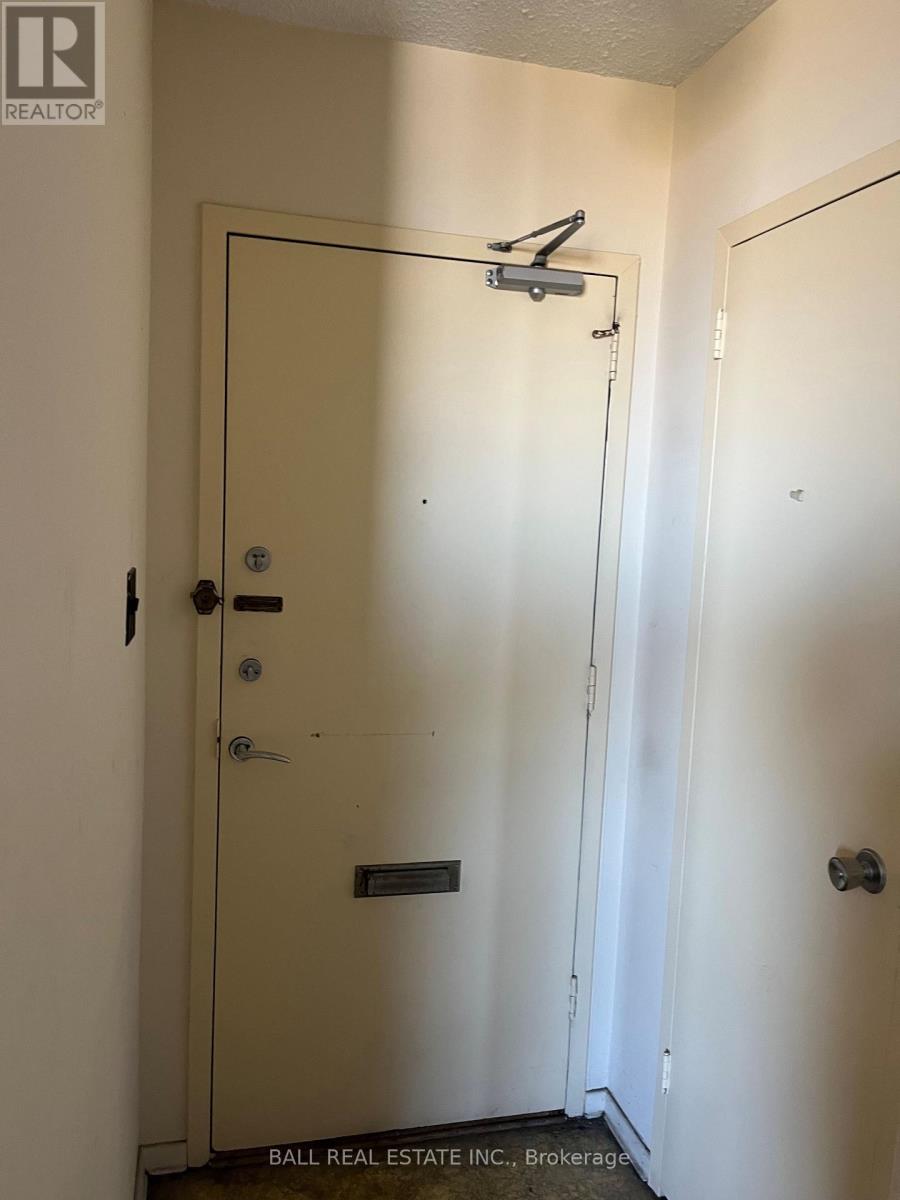 1610 - 5 Parkway Forest Drive N, Toronto, Ontario M2J 1L2 - Photo 4 - C12502628