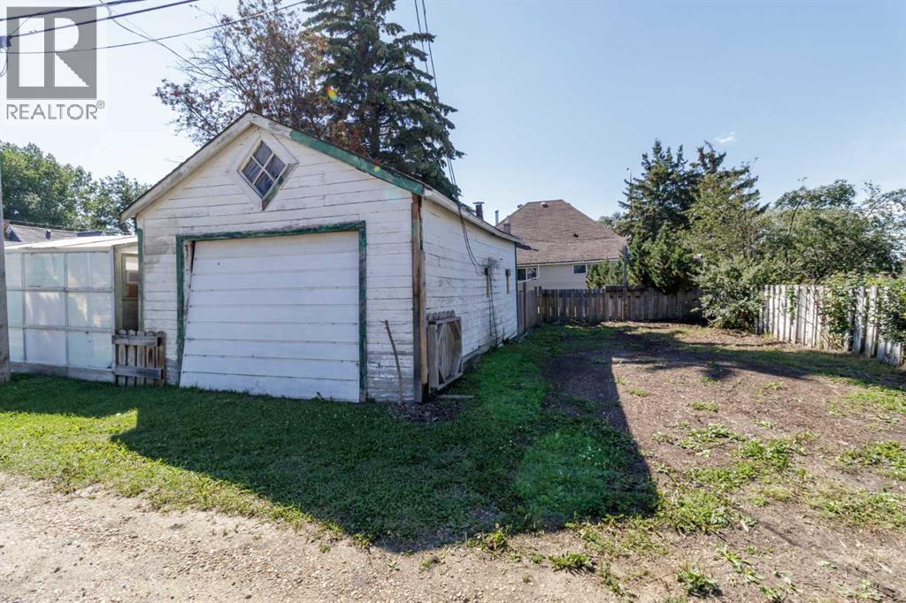 1321 Flemming Avenue, Penhold, Alberta  T0M 1R0 - Photo 26 - A2248198