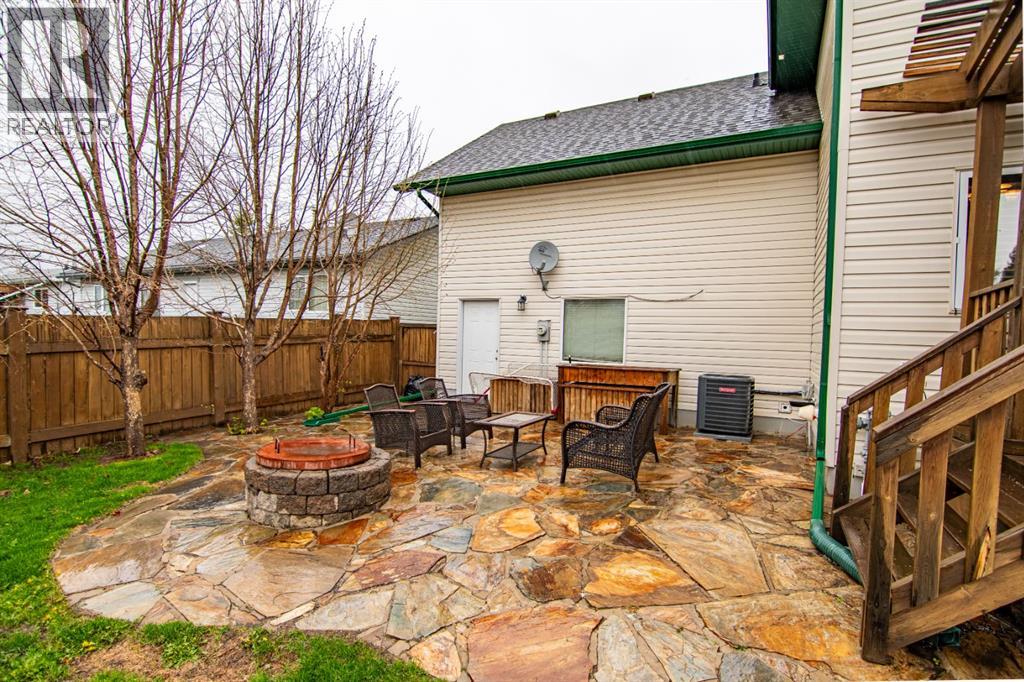 5215 55 Avenue, Eckville, Alberta  T0M 0X0 - Photo 10 - A2255373