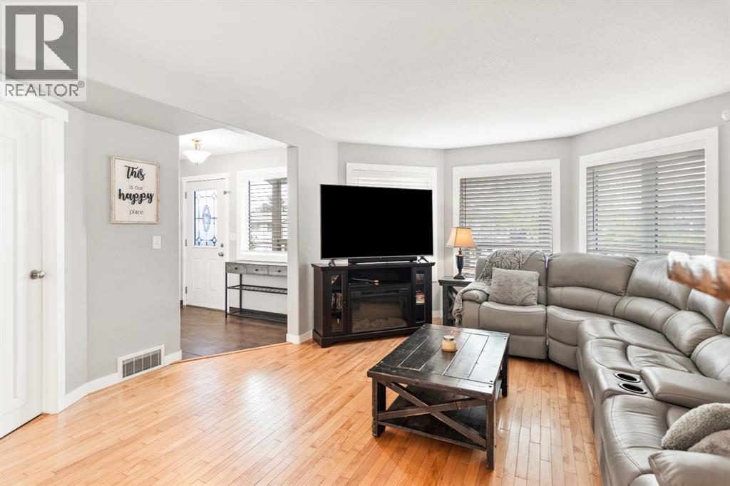 5215 55 Avenue, Eckville, Alberta  T0M 0X0 - Photo 21 - A2255373