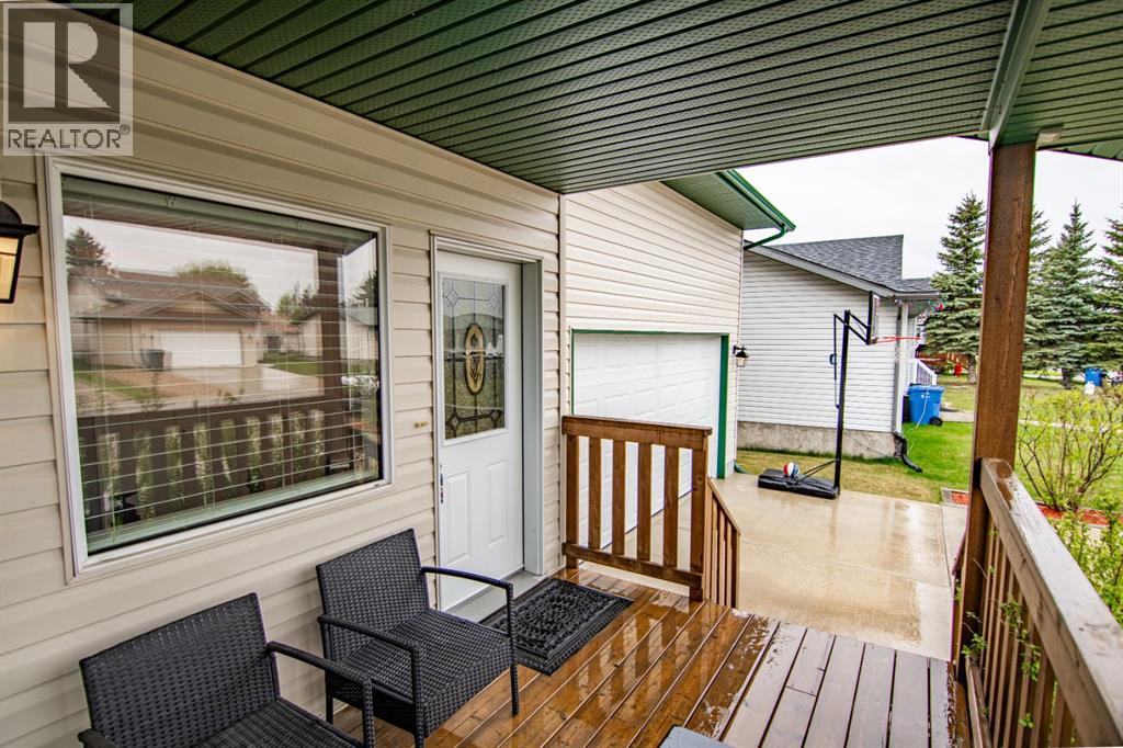 5215 55 Avenue, Eckville, Alberta  T0M 0X0 - Photo 4 - A2255373