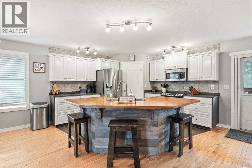 5215 55 Avenue, Eckville, Alberta  T0M 0X0 - Photo 15 - A2255373