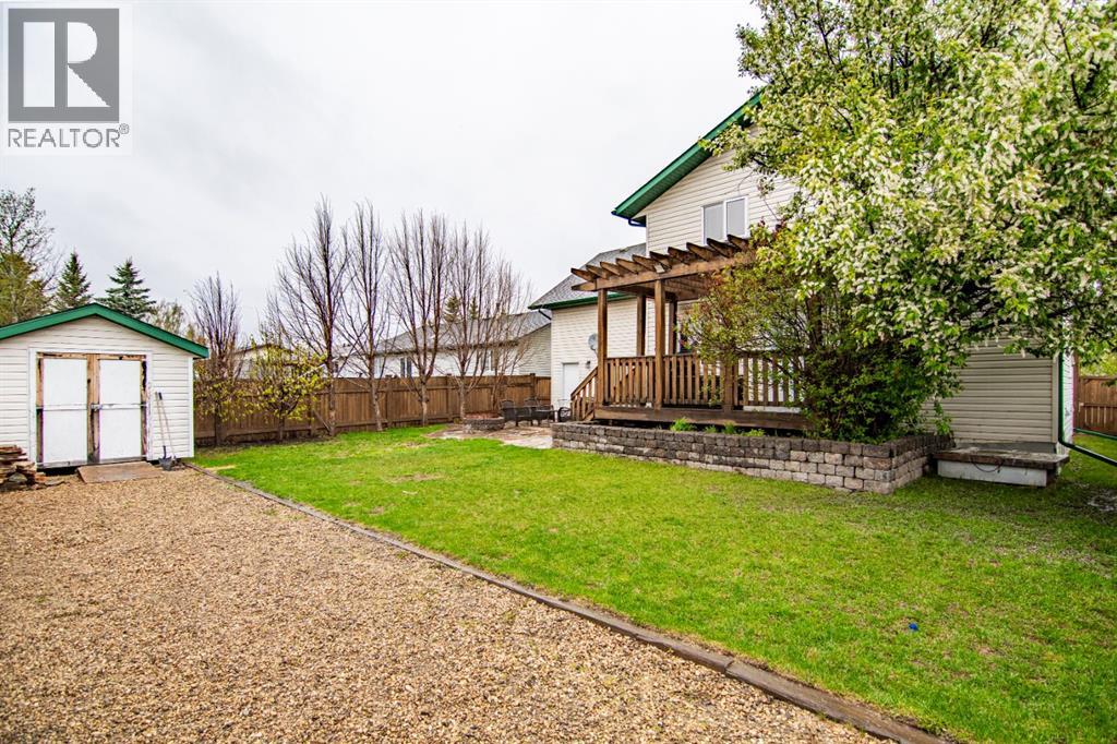 5215 55 Avenue, Eckville, Alberta  T0M 0X0 - Photo 8 - A2255373