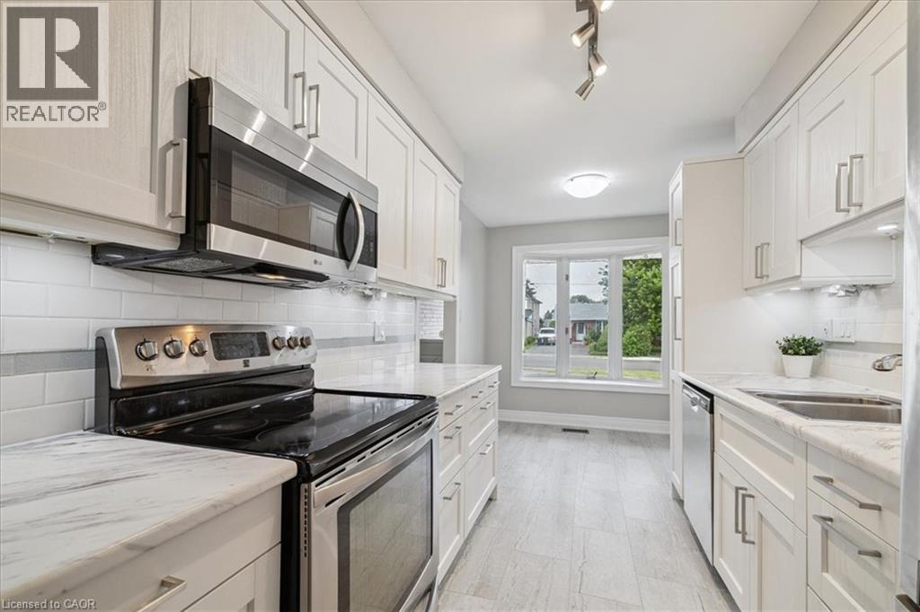 61 Adis Avenue, Hamilton, Ontario  L9C 6T9 - Photo 9 - 40762796