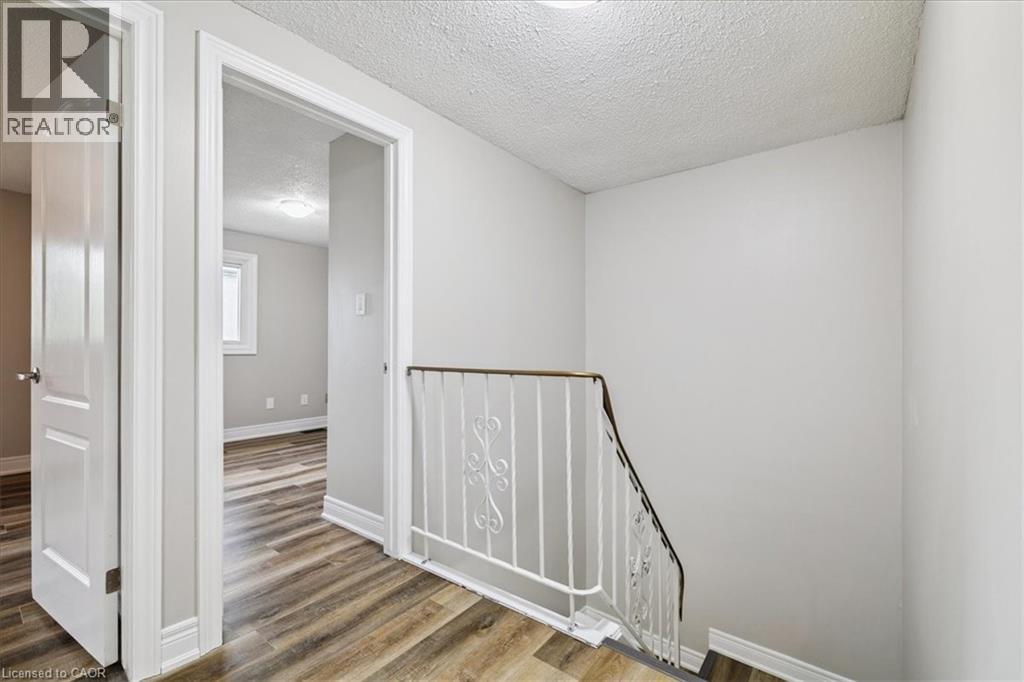 61 Adis Avenue, Hamilton, Ontario  L9C 6T9 - Photo 20 - 40762796