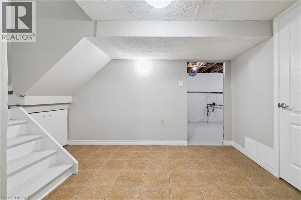 61 Adis Avenue, Hamilton, Ontario  L9C 6T9 - Photo 32 - 40762796