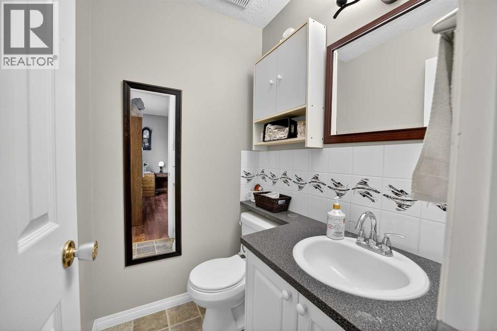 225 10 Avenue Ne, Sundre, Alberta  T0M 1X0 - Photo 22 - A2267294