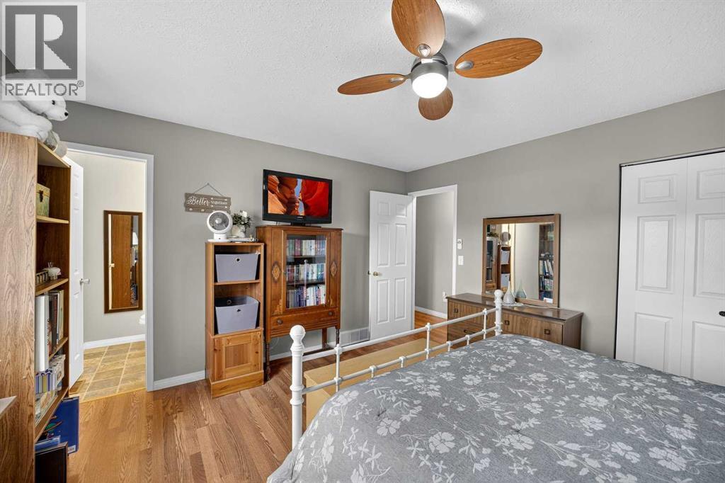 225 10 Avenue Ne, Sundre, Alberta  T0M 1X0 - Photo 21 - A2267294