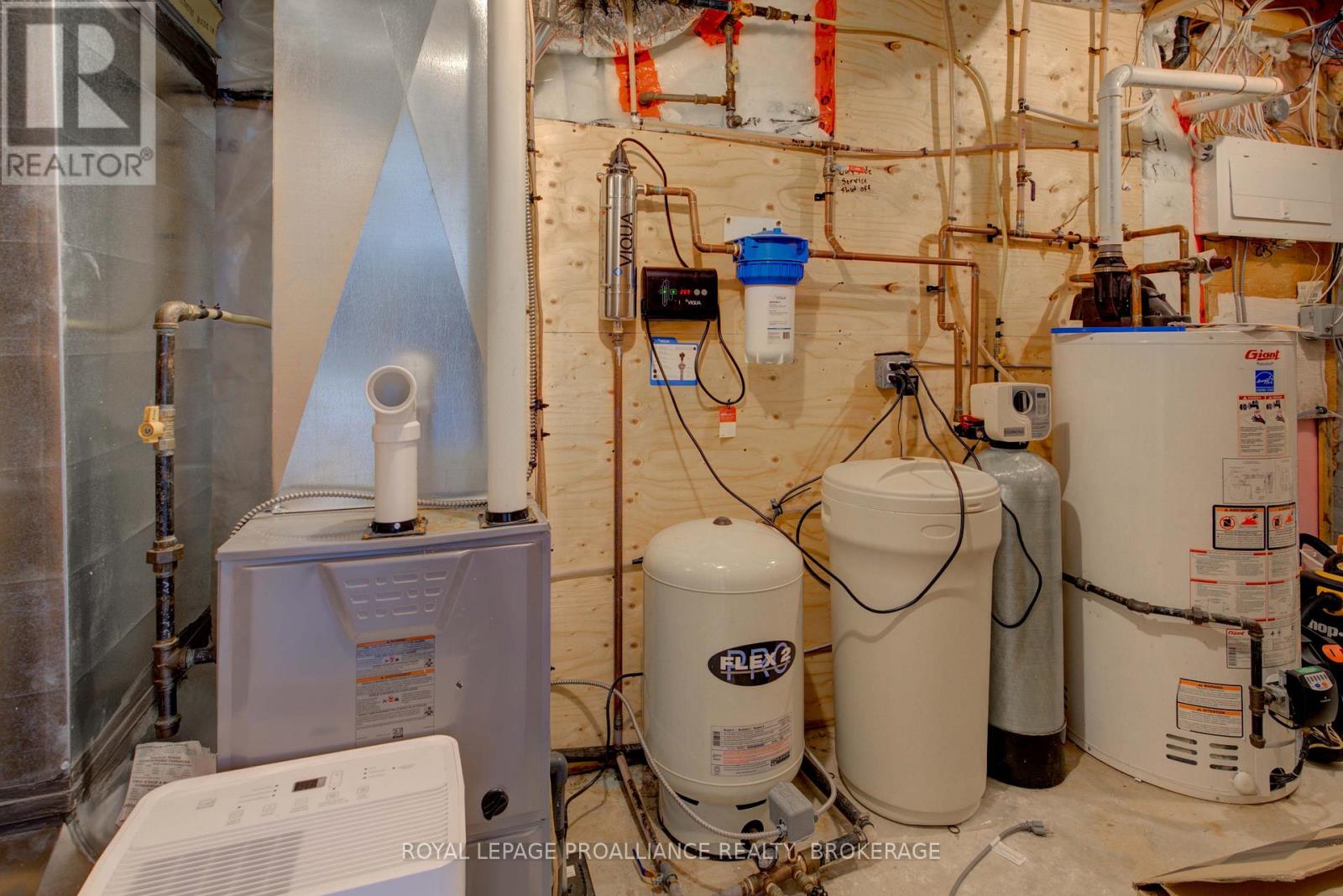 182a Brooks Point Road, Rideau Lakes, Ontario  K0G 1E0 - Photo 30 - X12502702