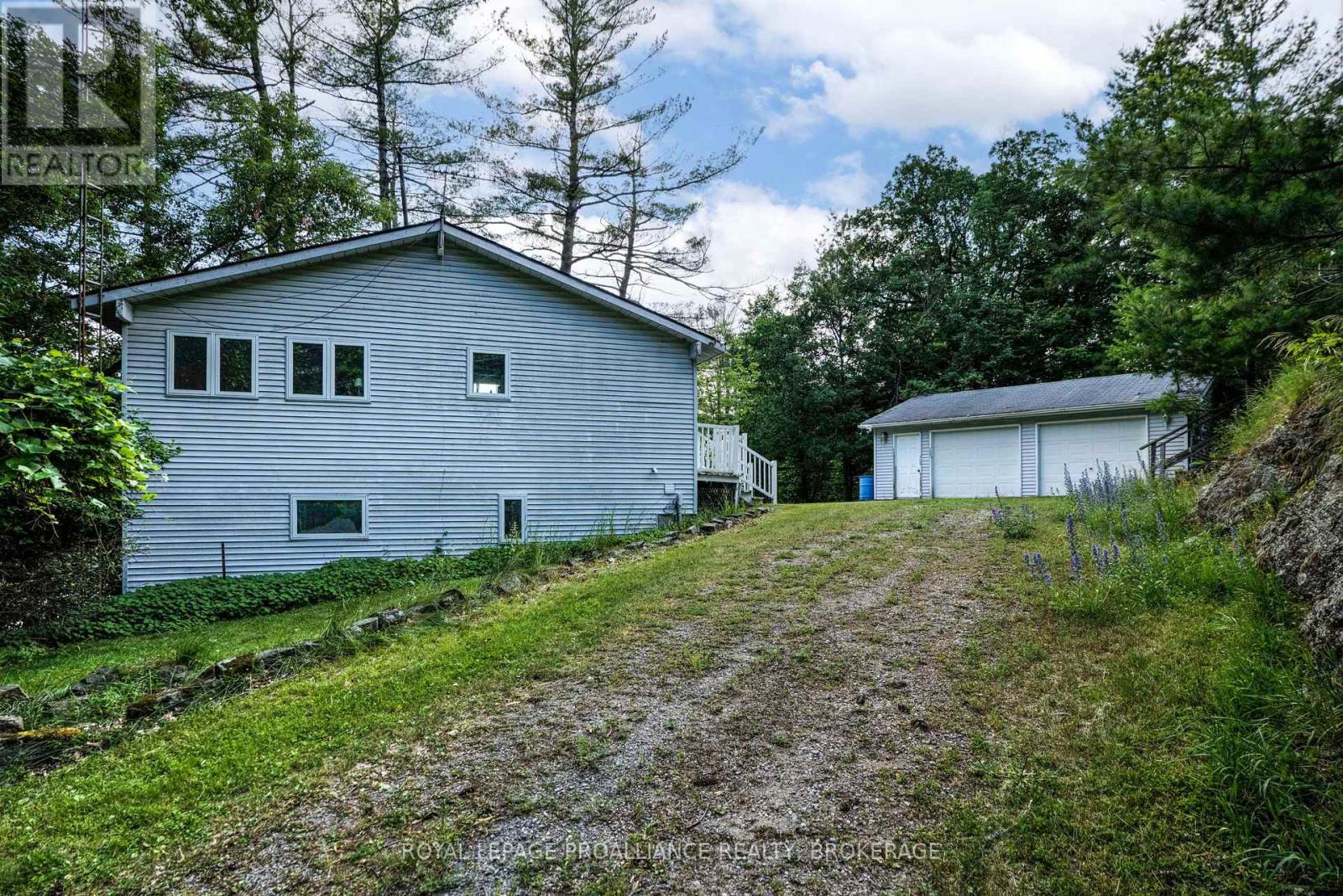 182a Brooks Point Road, Rideau Lakes, Ontario  K0G 1E0 - Photo 31 - X12502702