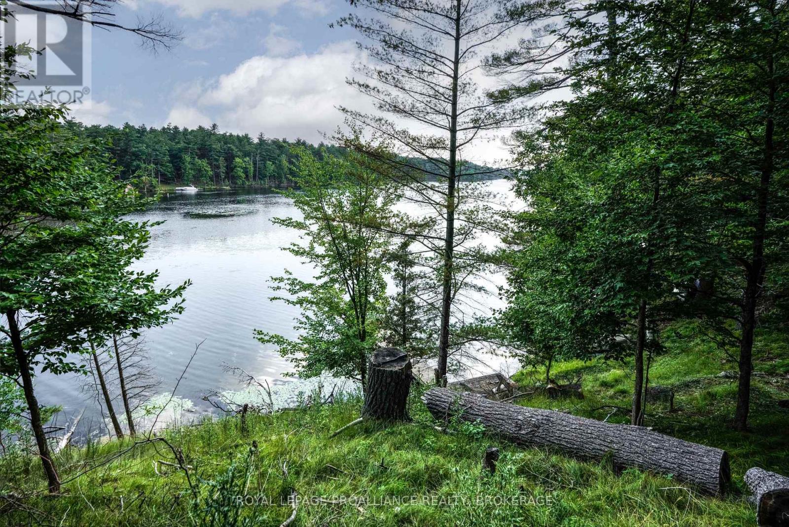 182a Brooks Point Road, Rideau Lakes, Ontario  K0G 1E0 - Photo 35 - X12502702