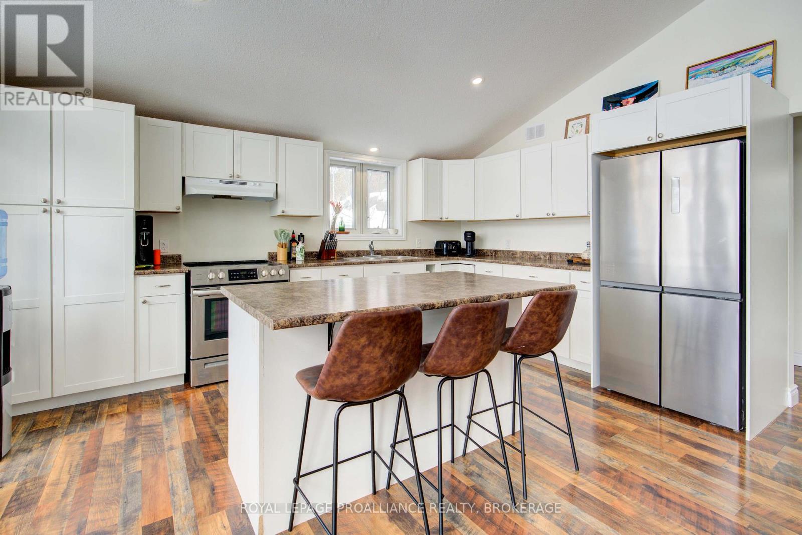 182a Brooks Point Road, Rideau Lakes, Ontario  K0G 1E0 - Photo 8 - X12502702