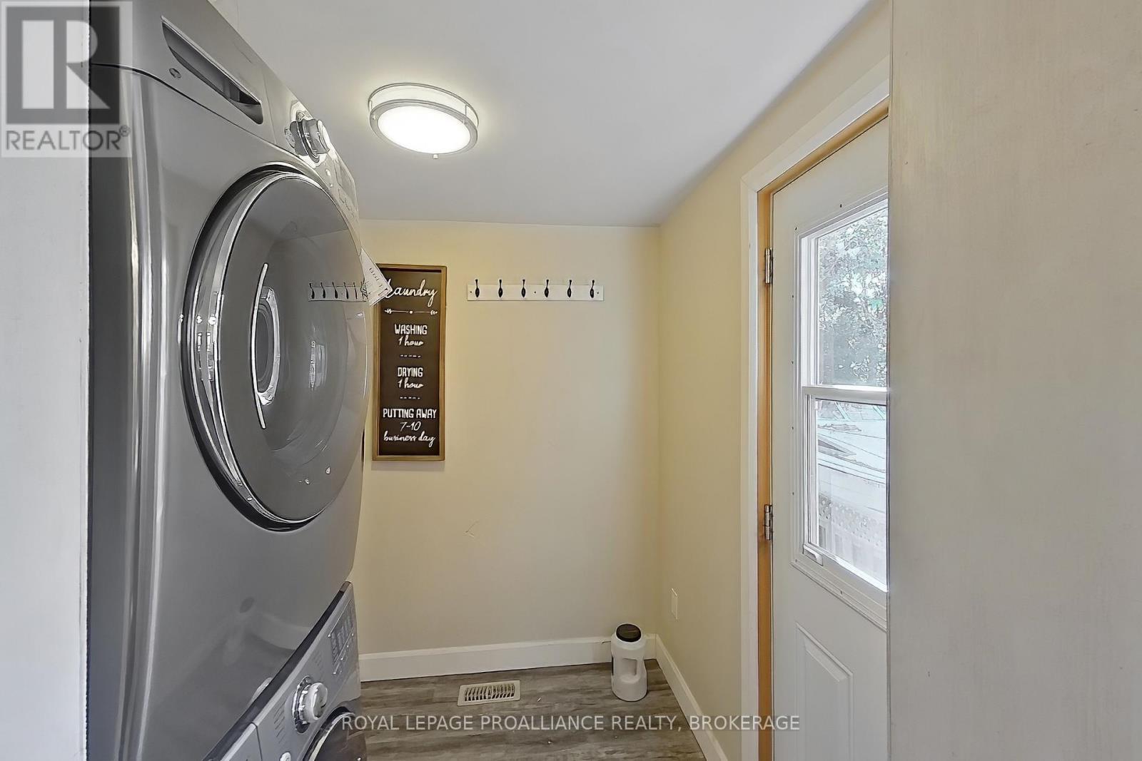 195 Church Street, Brockville, Ontario  K6V 3Y4 - Photo 17 - X12502762