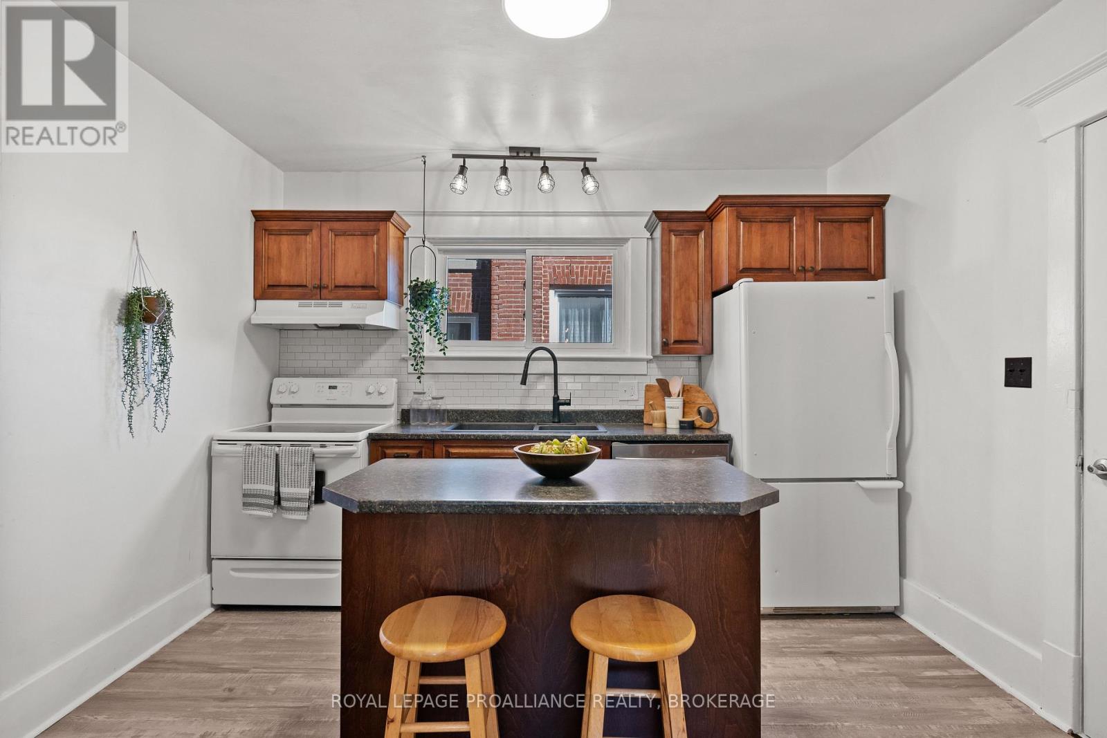 195 Church Street, Brockville, Ontario  K6V 3Y4 - Photo 18 - X12502762