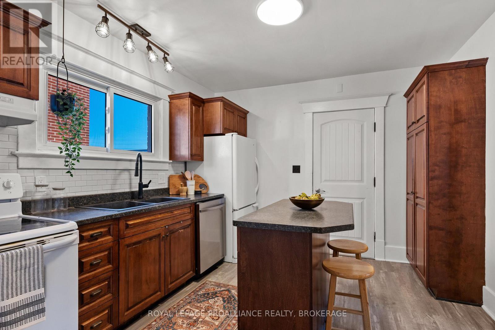 195 Church Street, Brockville, Ontario  K6V 3Y4 - Photo 19 - X12502762