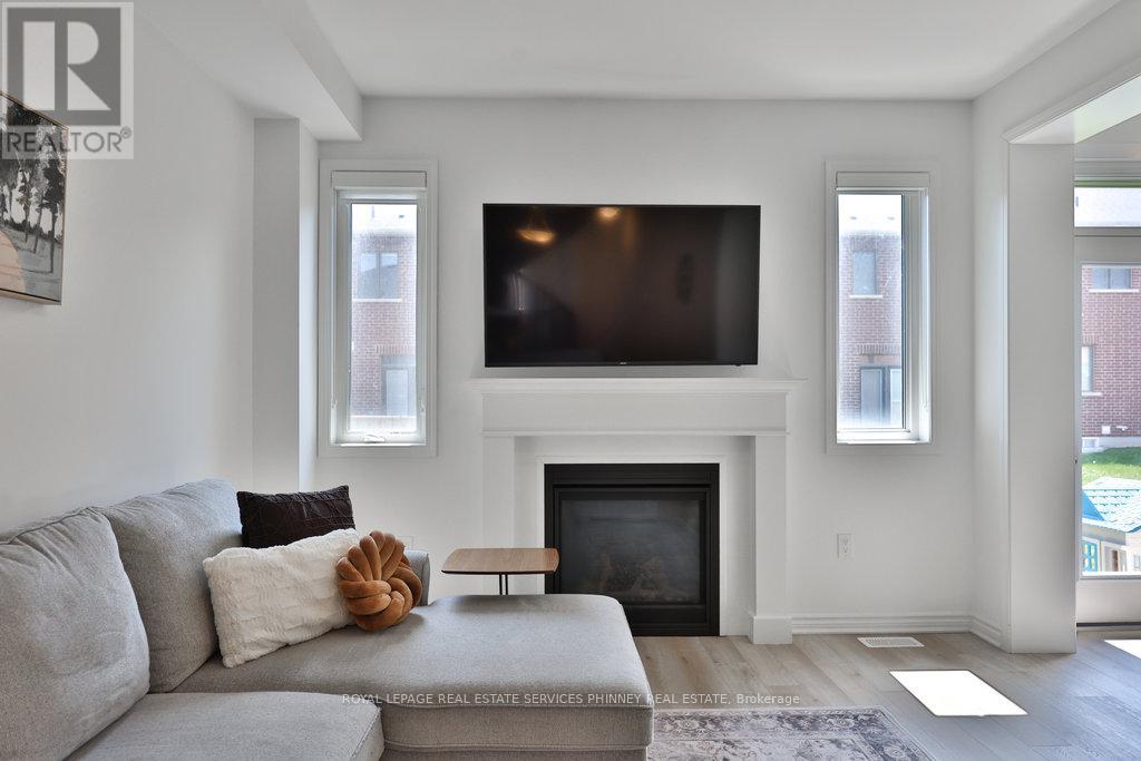 1200 Anson Gate, Oakville, Ontario  L6H 3Z9 - Photo 10 - W12199308