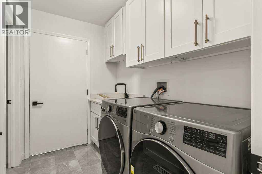 113 Straddock Terrace Sw, Calgary, Alberta  T3H 2T4 - Photo 20 - A2261614