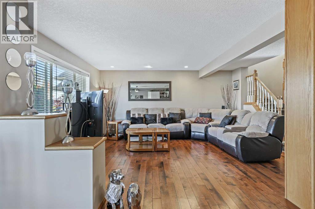 68 Douglas Glen Crescent Se, Calgary, Alberta  T2Z 3M6 - Photo 12 - A2264260