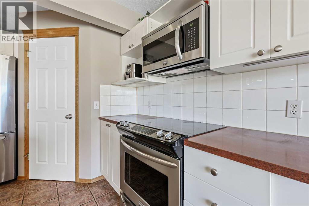 68 Douglas Glen Crescent Se, Calgary, Alberta  T2Z 3M6 - Photo 18 - A2264260