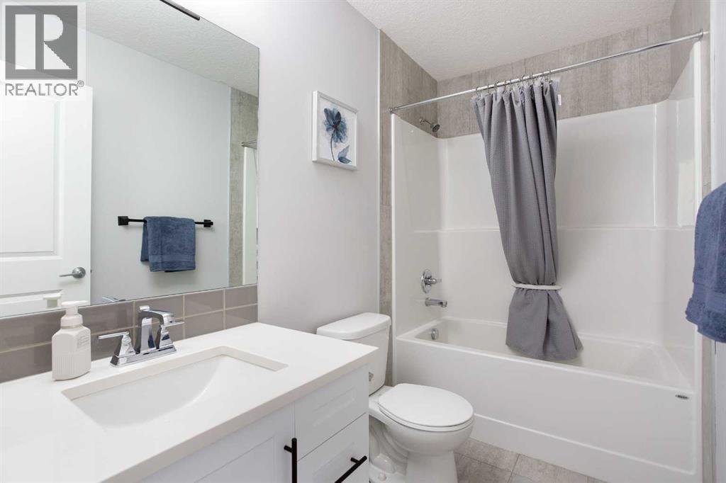 1823 Baywater Drive Sw, Airdrie, Alberta  T4B 4H2 - Photo 20 - A2265811