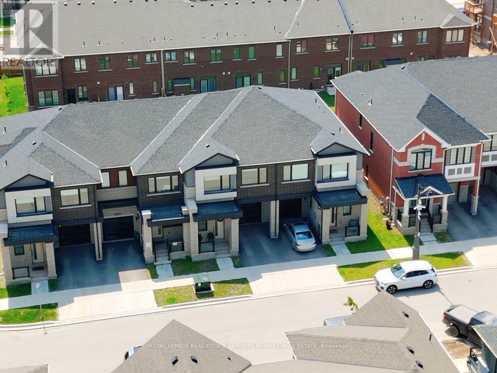 1200 Anson Gate, Oakville, Ontario  L6H 3Z9 - Photo 3 - W12199308